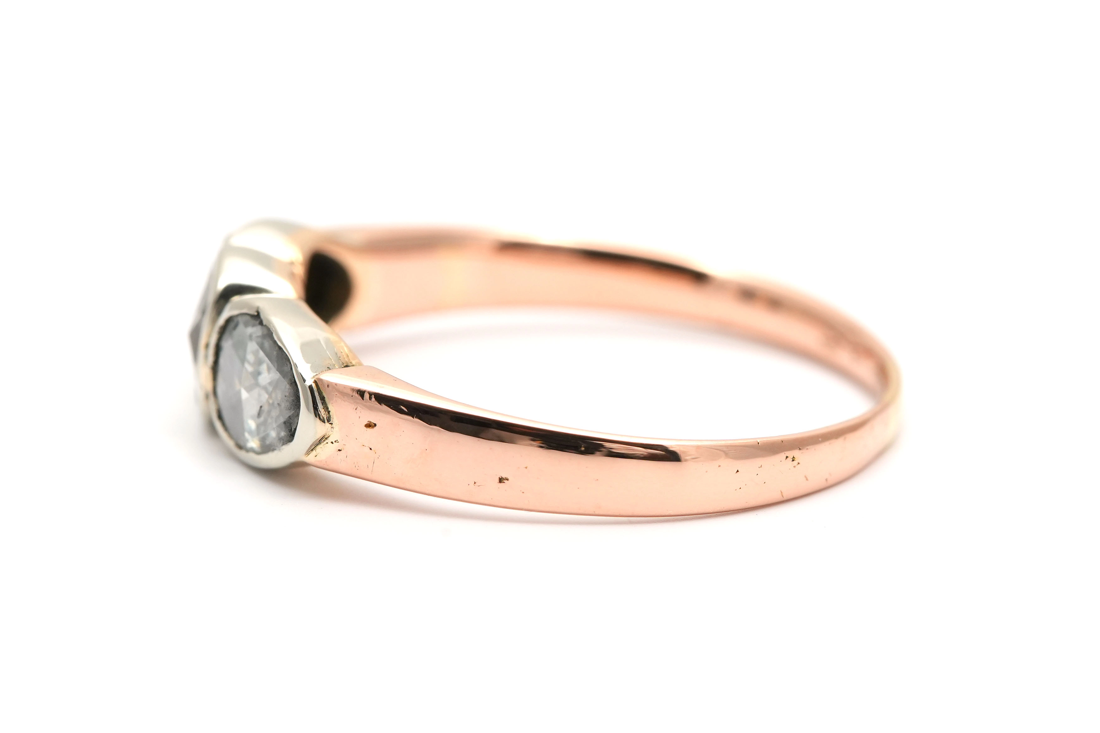 Bague Art Déco en or jaune 18 carats et argent sertie de diamants taille "rose" - - 3