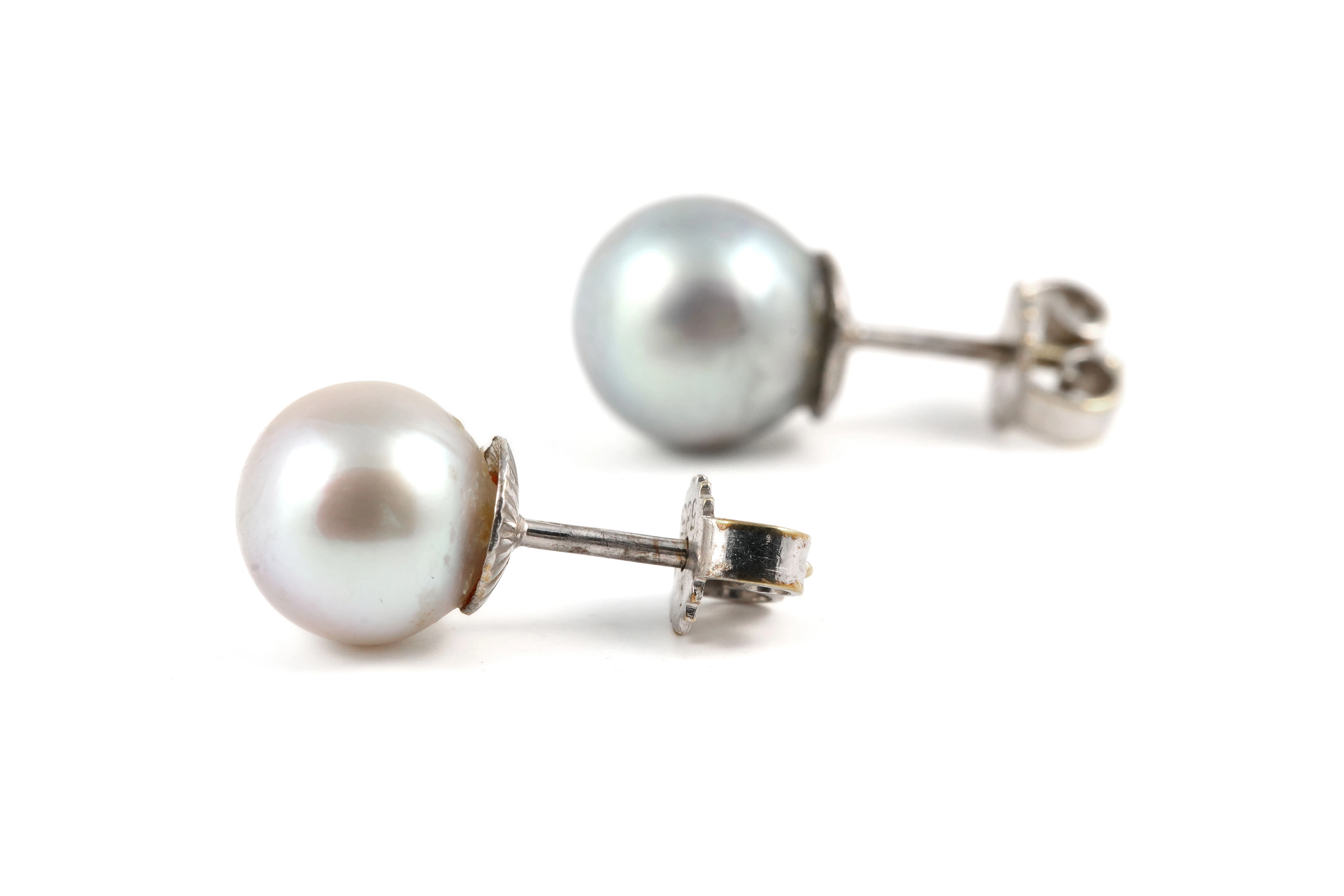 Boucles d'oreilles contemporaines en or blanc 14 carats serties de perles - - 3
