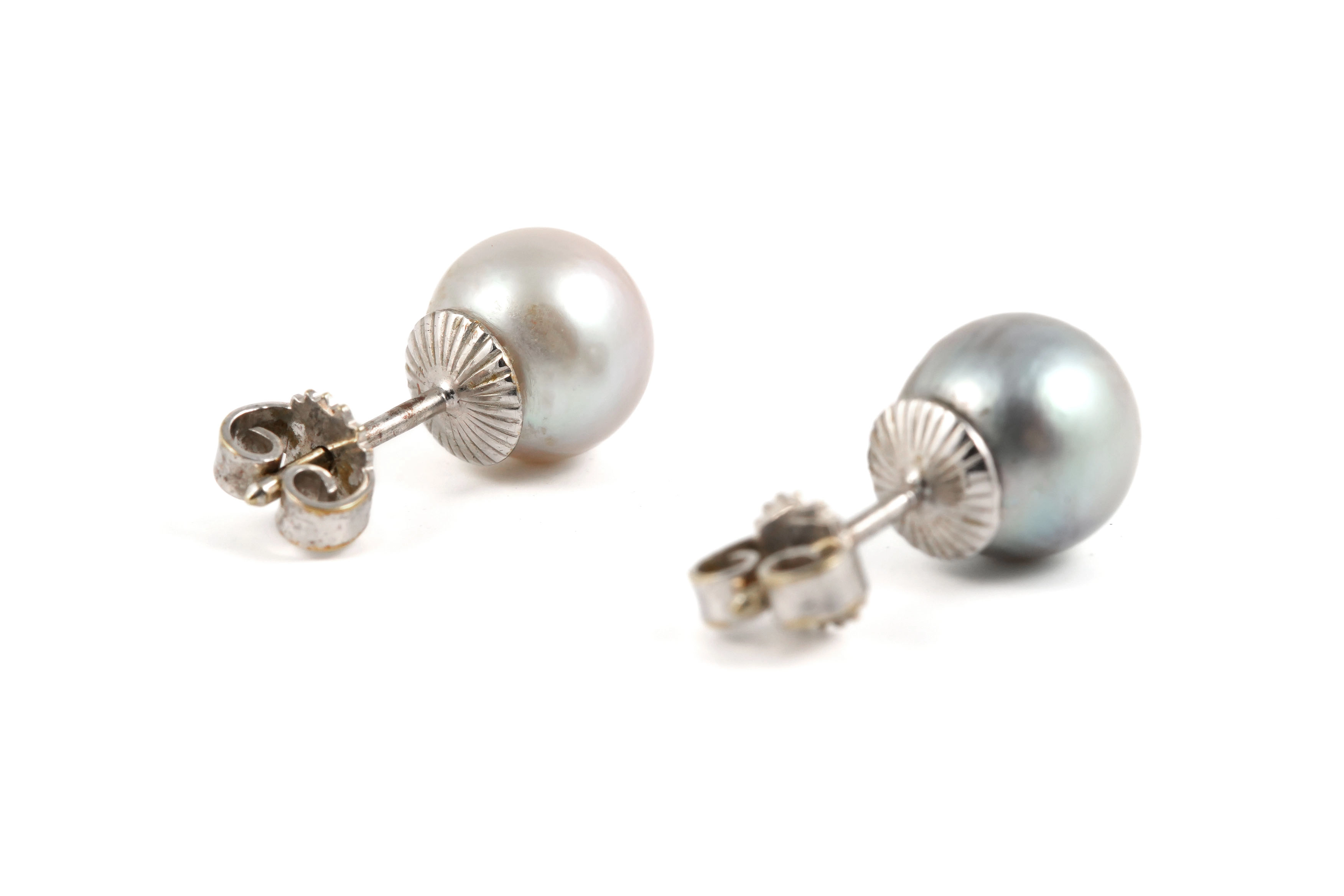 Boucles d'oreilles contemporaines en or blanc 14 carats serties de perles - - 5