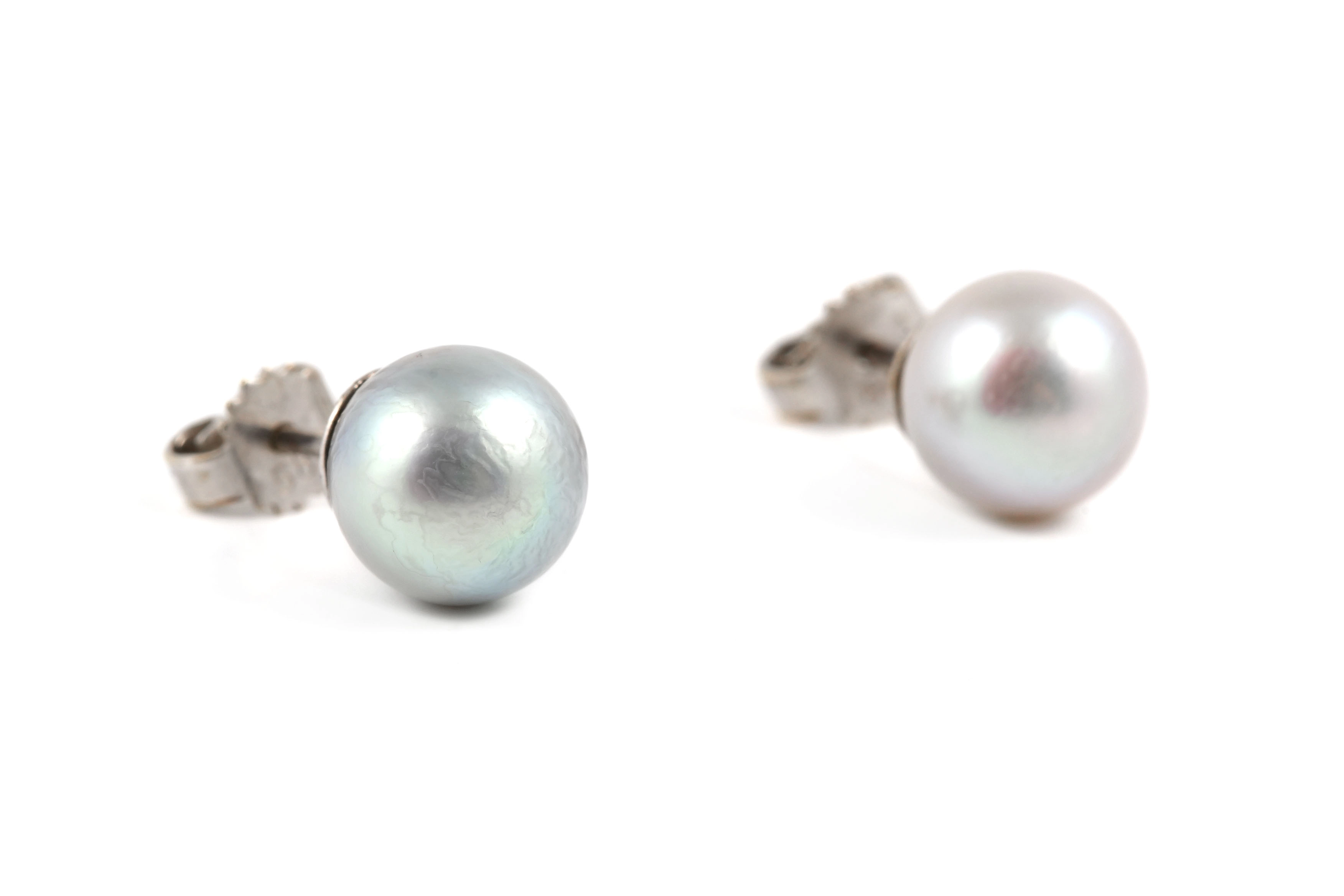 Boucles d'oreilles contemporaines en or blanc 14 carats serties de perles - - 6