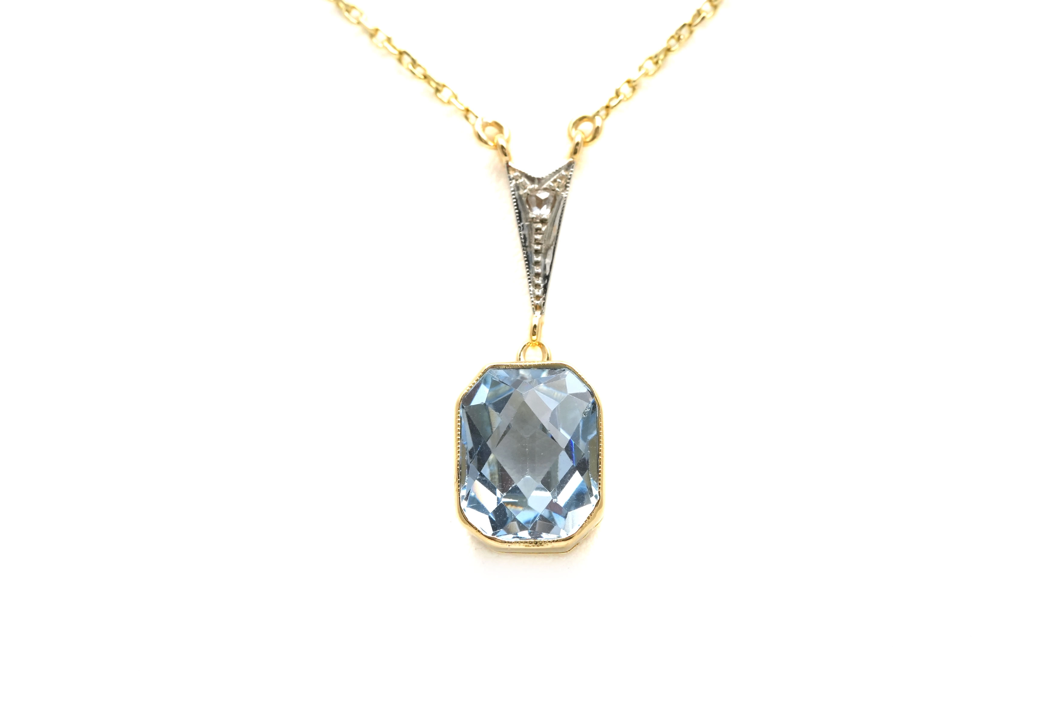 Collier Art Déco en or jaune et blanc 18 carats serti d'une topaze et d'un diamant taille "rose"