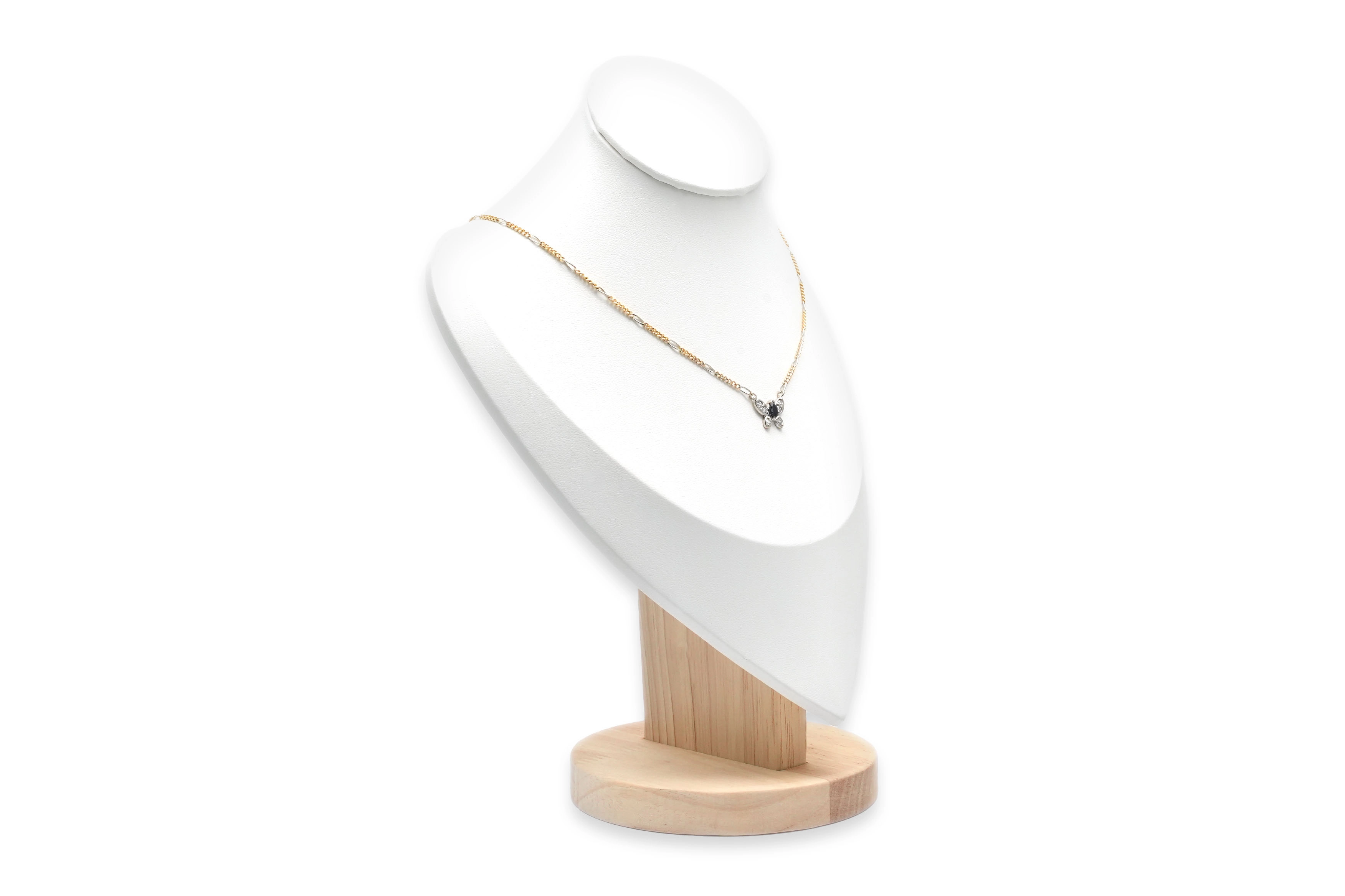 Collier contemporain en or jaune et blanc 18 carats serti d'un saphir et de diamants taille "brillant" (+-0.24 ct)
