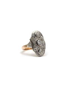Bague Art Déco en or jaune et blanc 18 carats sertie de diamants taille "brillant" (+-0.55 ct) et taille "8/8"
