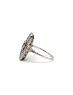 Bague Art Déco en or blanc 18 carats sertie d'émeraudes, de diamants taille "Old cut" et taille "8/8"