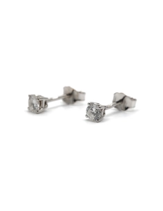 Boucles d'oreilles contemporaines en or blanc 18 carats serties de diamants taille "brillant" (+- 0.40 ct)