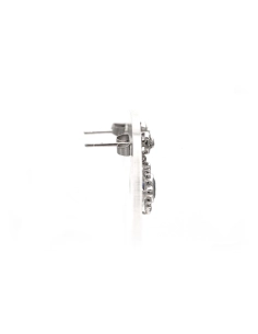 Boucles d'oreilles contemporaines en or blanc 14 carats serties de saphirs et de diamants taille "brillant" (+-0.41 ct)