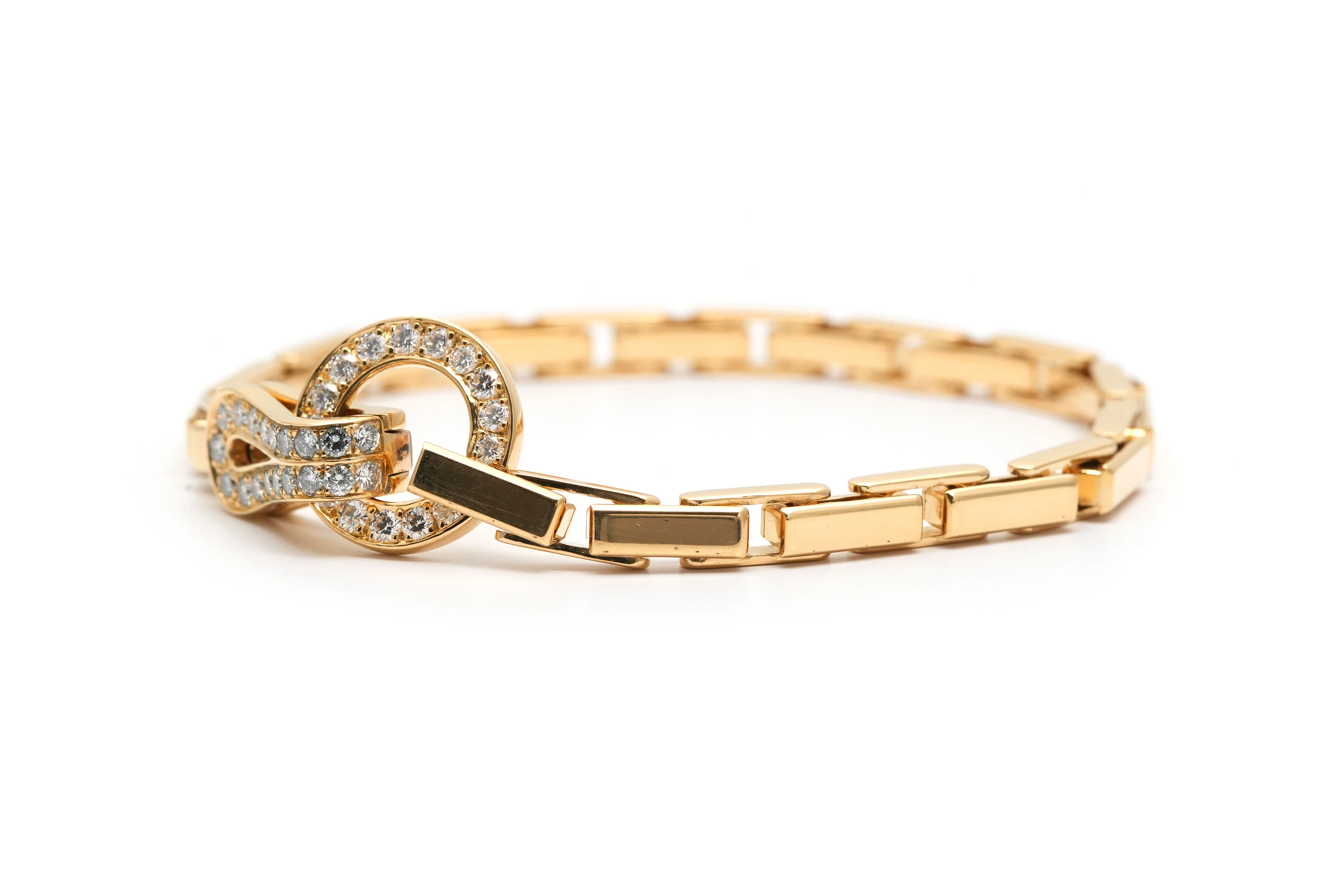 Bracelet Cartier "Agrafe" contemporain en or jaune 18 carats serti de diamants taille "brillant" (+- 1.05 ct) - - 2
