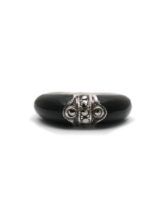 Bague contemporaine en argent 925 sertie d'onyx et de marcassites