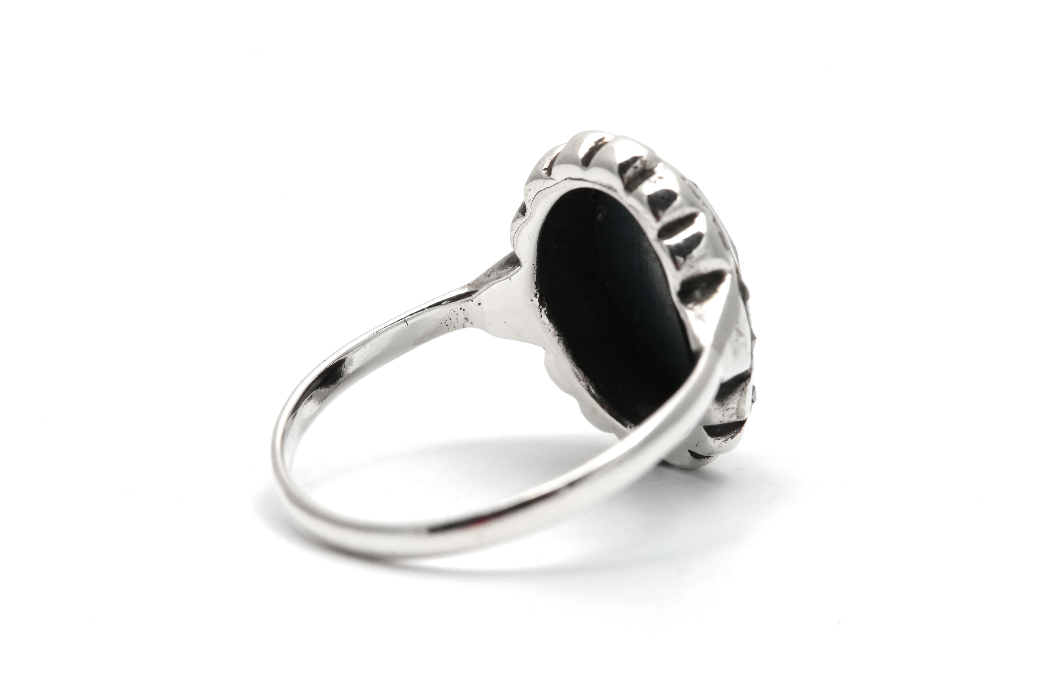 Bague Art Déco en argent sertie d'une hématite et de marcassites