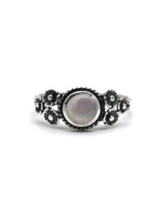 Bague contemporaine en argent 925 sertie d'une nacre