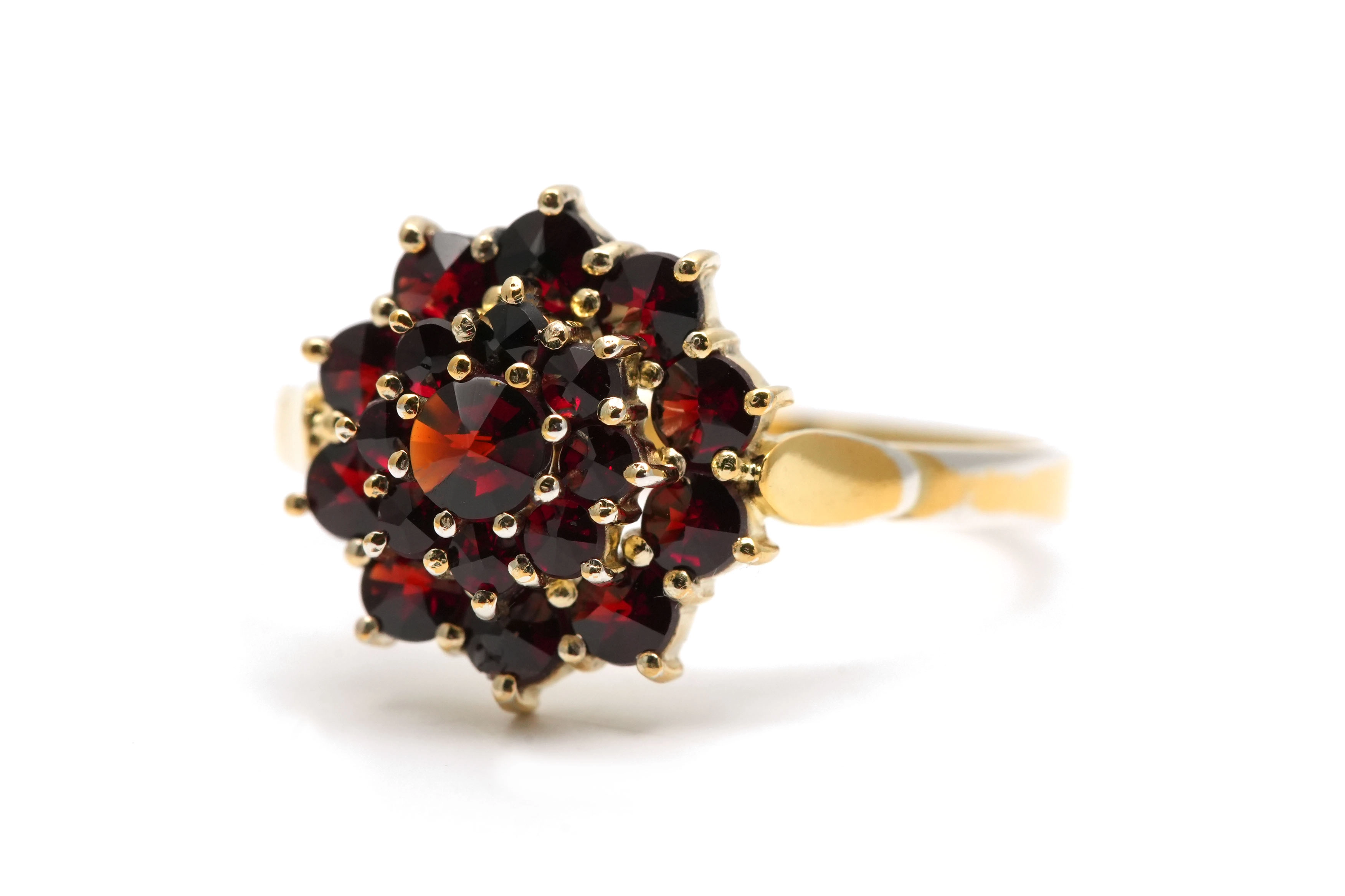 Bague Années 50 en argent 900 (vermeil) serties de grenats