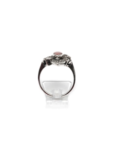 Bague contemporaine en argent 925 sertie d'une cornaline et de marcassites