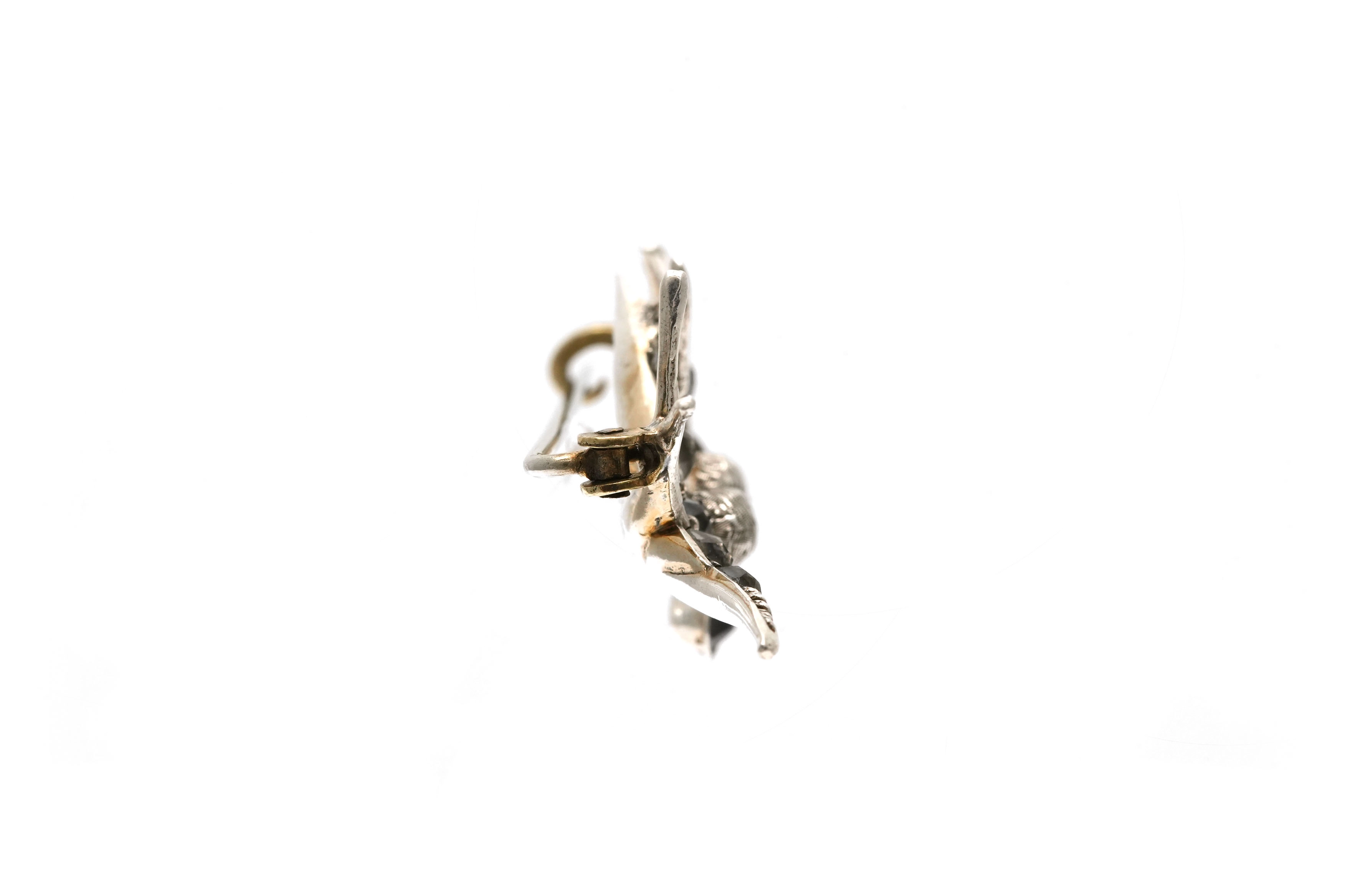 Broche Art Nouveau en argent 800 sertie de strass