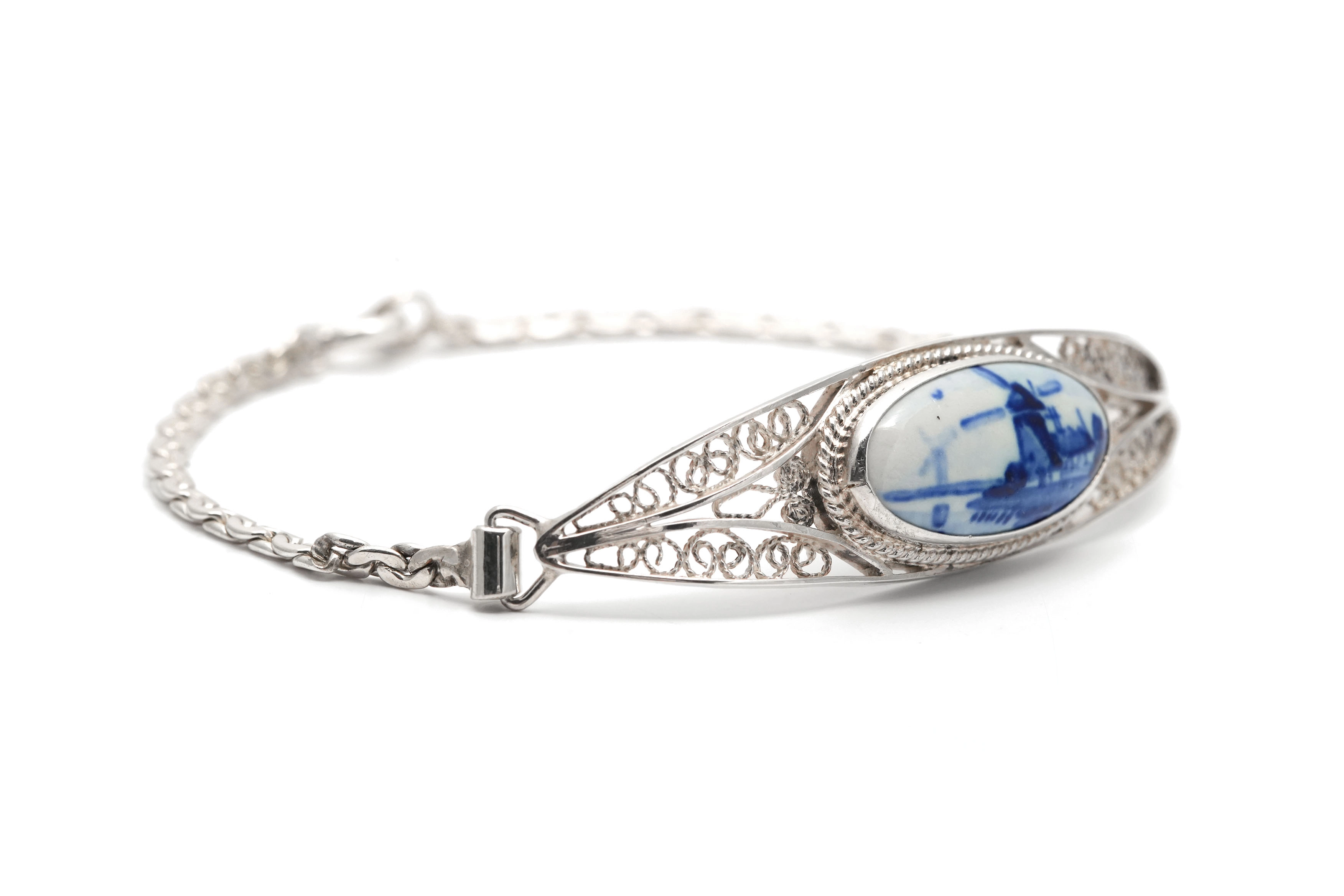 Bracelet Années 50 en argent serti d'une porcelaine