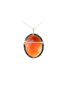 Pendentif Art Déco en argent 800 serti d'un camée