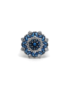 Bague contemporaine en argent 925 sertie de zirconiums