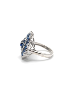 Bague contemporaine en argent 925 sertie de zirconiums
