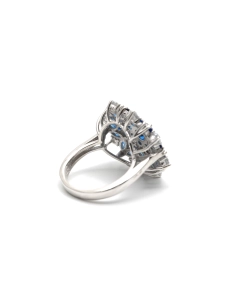 Bague contemporaine en argent 925 sertie de zirconiums