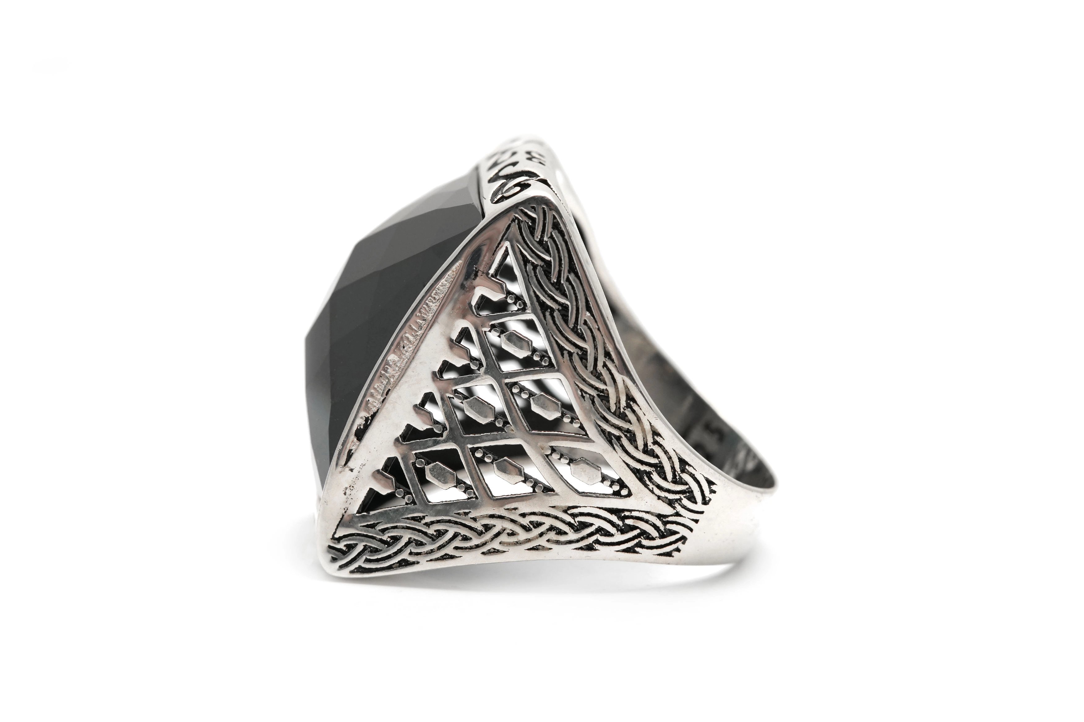 Bague contemporaine en argent 925 sertie d'une céramique