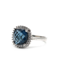 Bague contemporaine en argent 925 sertie de zirconiums