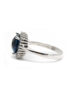 Bague contemporaine en argent 925 sertie de zirconiums