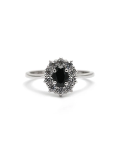Bague contemporaine en argent 925 sertie d'un saphir et de zirconiums