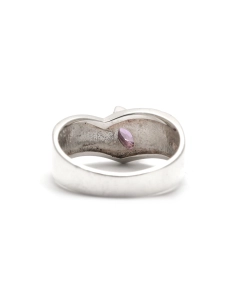 Bague contemporaine en argent 925 sertie d'une améthyste et de marcassites