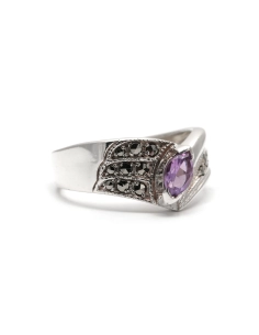 Bague contemporaine en argent 925 sertie d'une améthyste et de marcassites