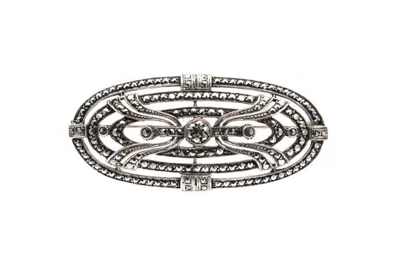 Broche Art Déco en argent 925 sertie de marcassites -  - 2