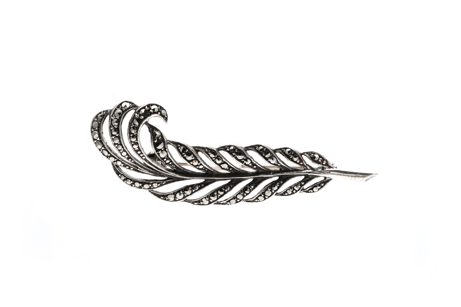 Broche plume Art Déco en argent 835 sertie de marcassites - - 2