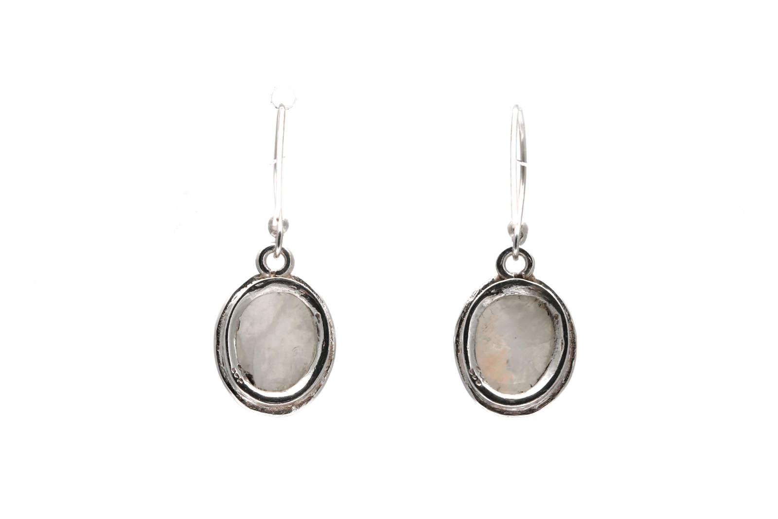Boucles d'oreilles contemporaines en argent serties de labradorites - - 3