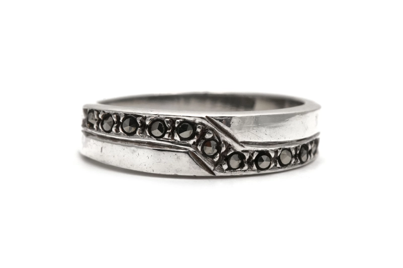Bague contemporaine en argent 925 sertie de marcassites -  - 1