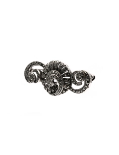 Broche Art Déco en argent sertie de marcassites