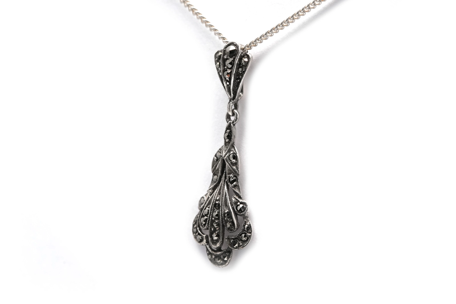 Pendentif Art Déco en argent 835 serti de marcassites