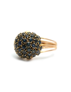 Bague contemporaine en or jaune 14 carats sertie de saphirs