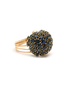 Bague contemporaine en or jaune 14 carats sertie de saphirs