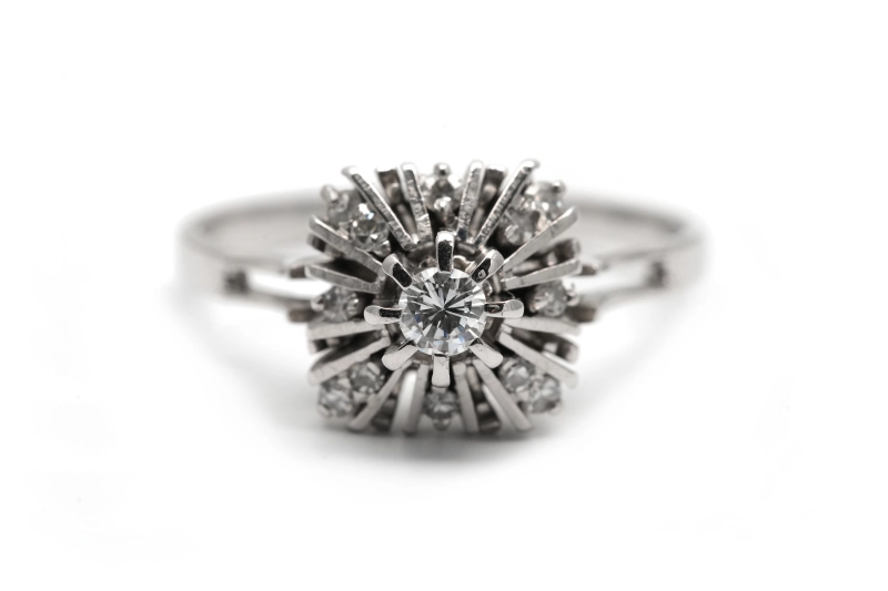Bague Art Déco en or blanc 18 carats sertie de diamants taille "brillant" (+-0.41ct)
