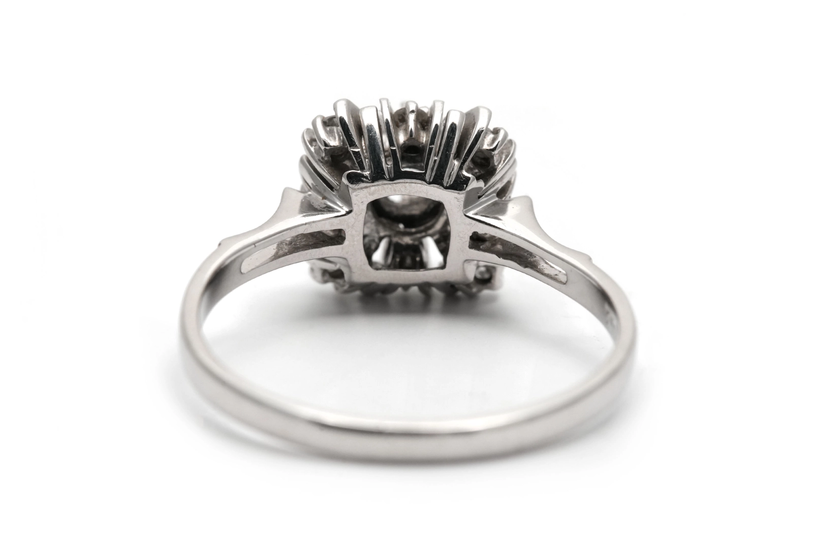 Bague Art Déco en or blanc 18 carats sertie de diamants taille "brillant" (+-0.41ct)