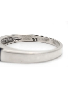Bague contemporaine en argent 925 sertie d'un saphir de synthèse