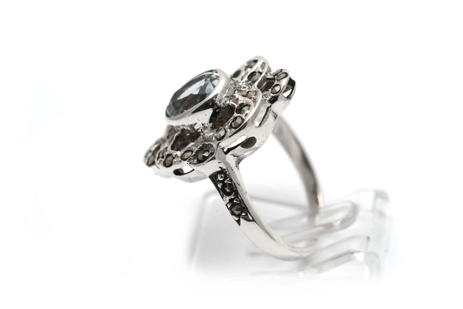 Bague Art Déco en argent 925 sertie d'une topaze et de marcassites