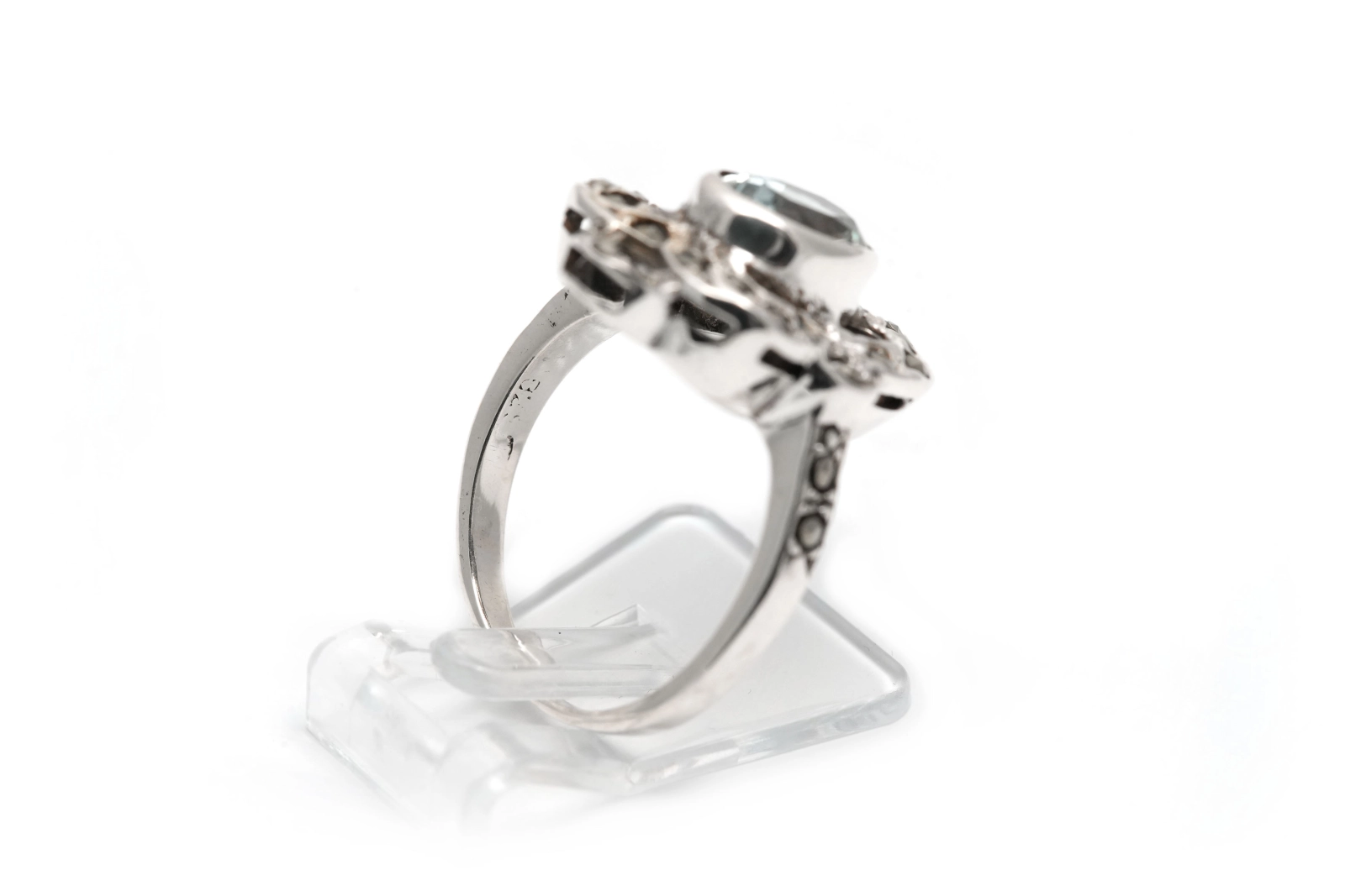 Bague Art Déco en argent 925 sertie d'une topaze et de marcassites