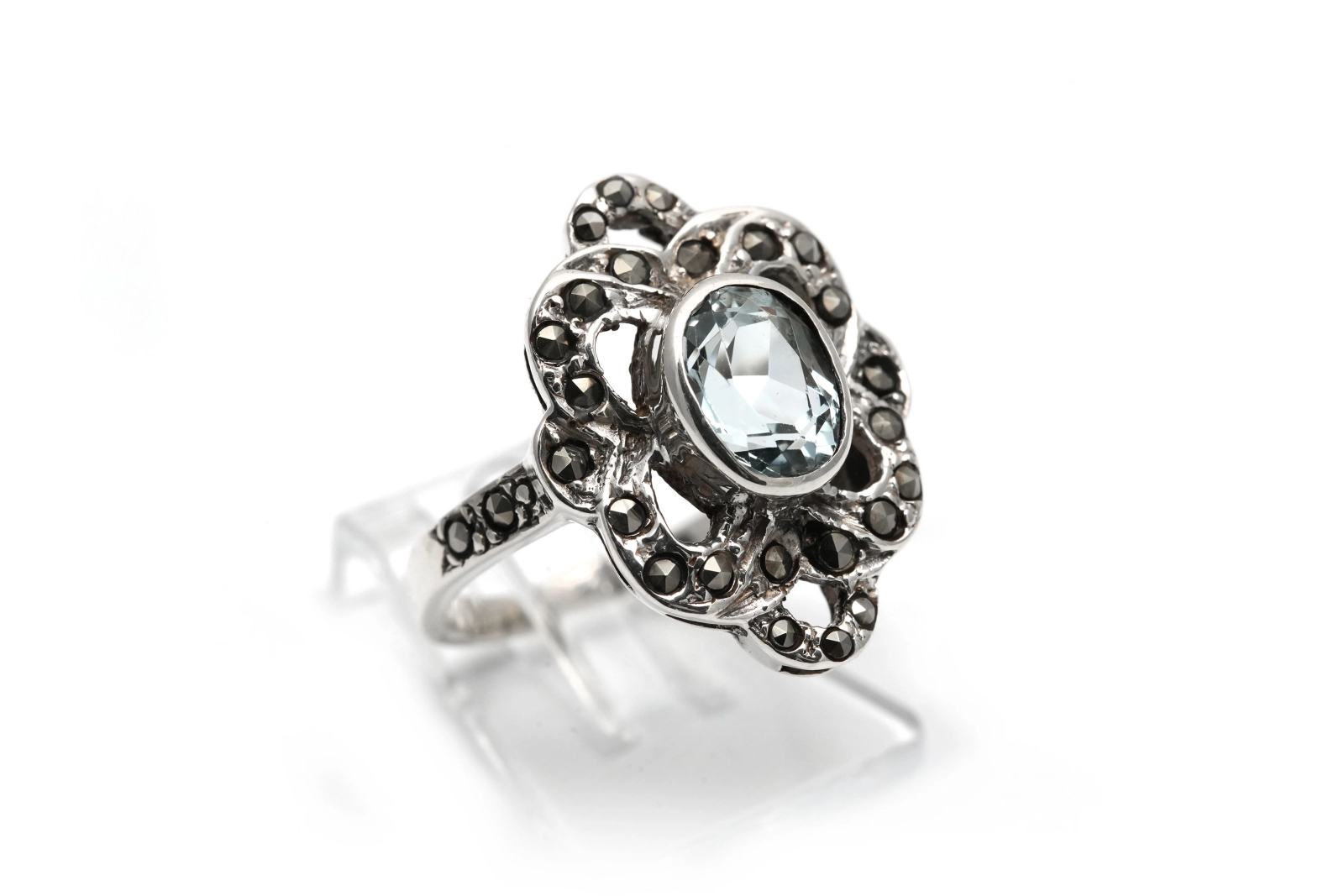 Bague Art Déco en argent 925 sertie d'une topaze et de marcassites