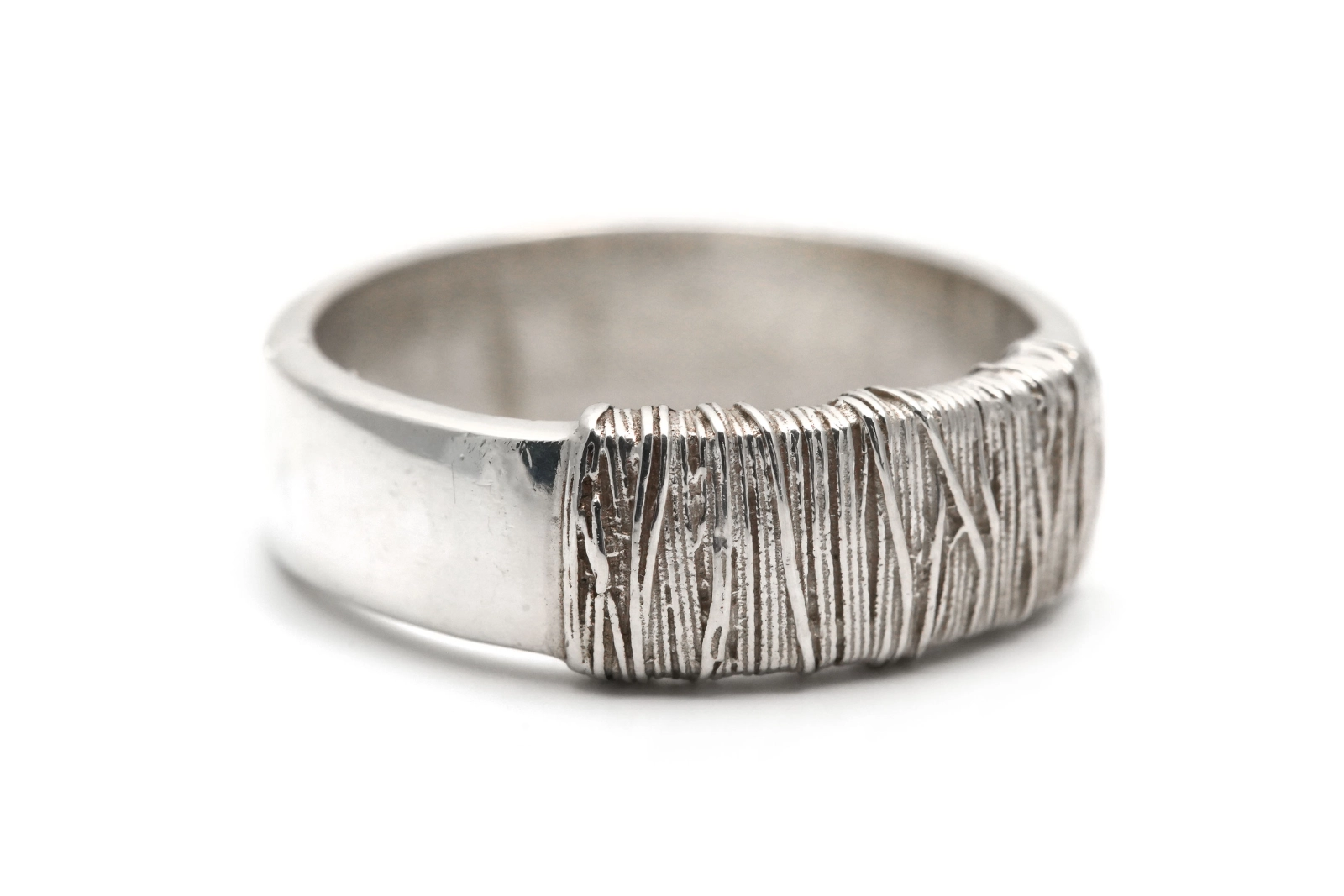 Bague contemporaine en argent 925