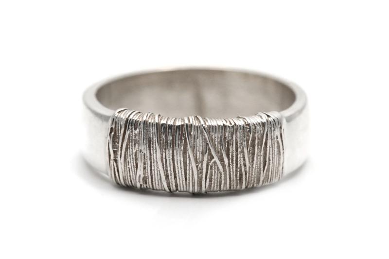 Bague contemporaine en argent 925