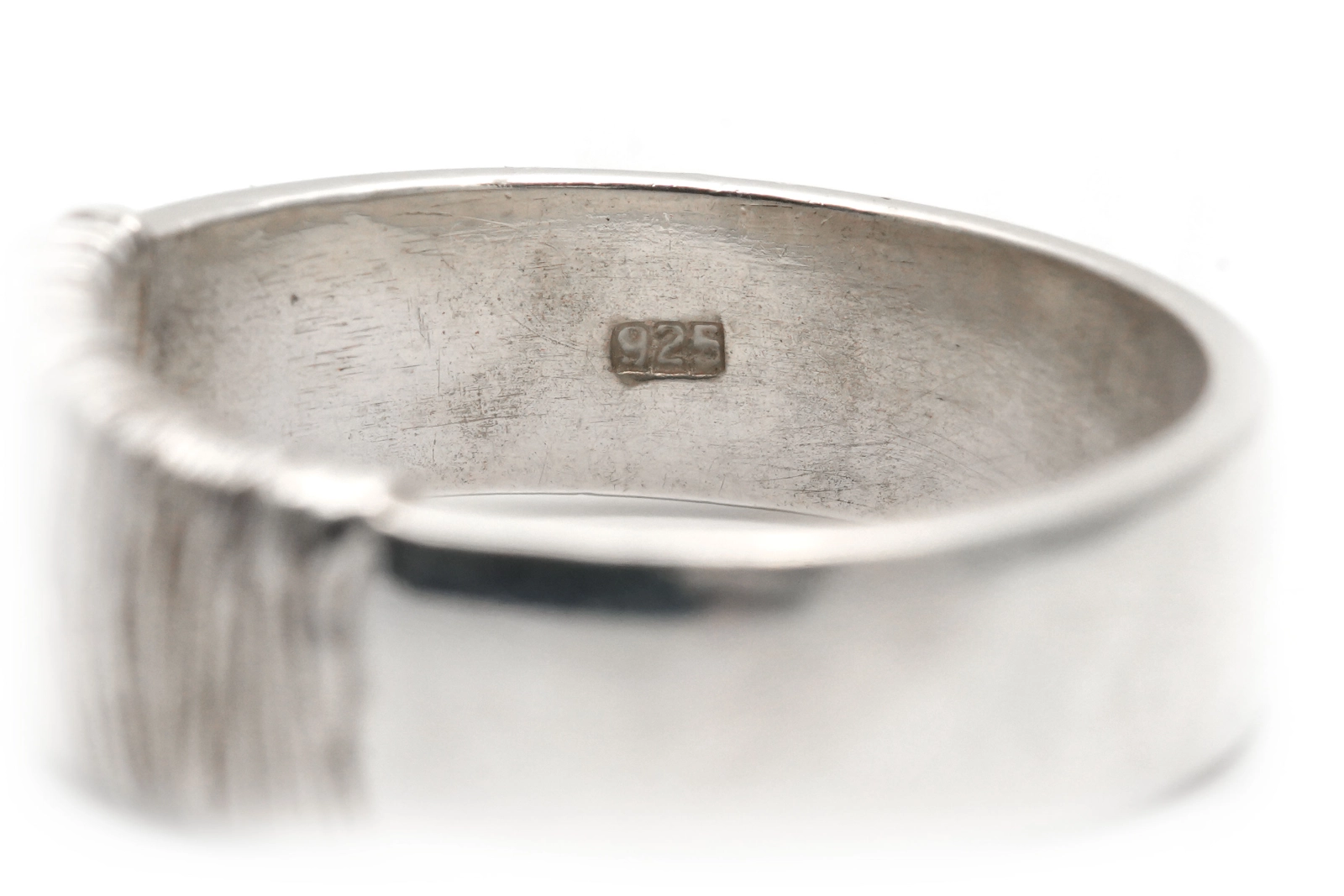 Bague contemporaine en argent 925