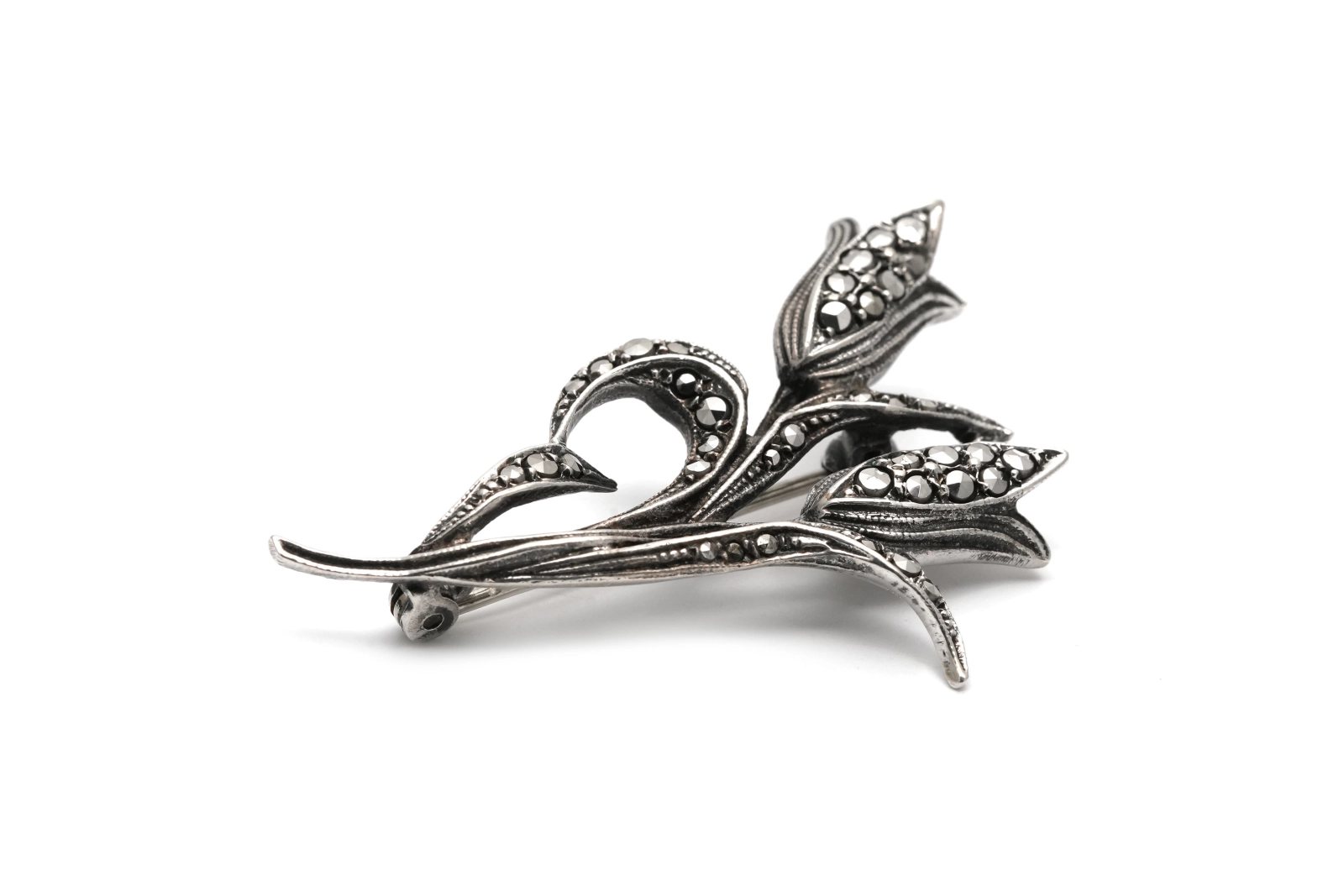 Broche Art Déco en argent 835 sertie de marcassites