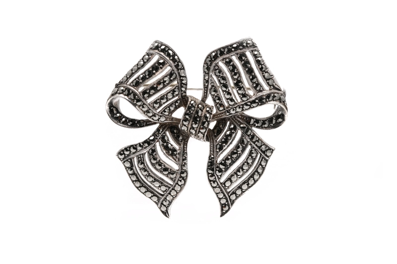 Broche Art Déco en argent 835 sertie de marcassites