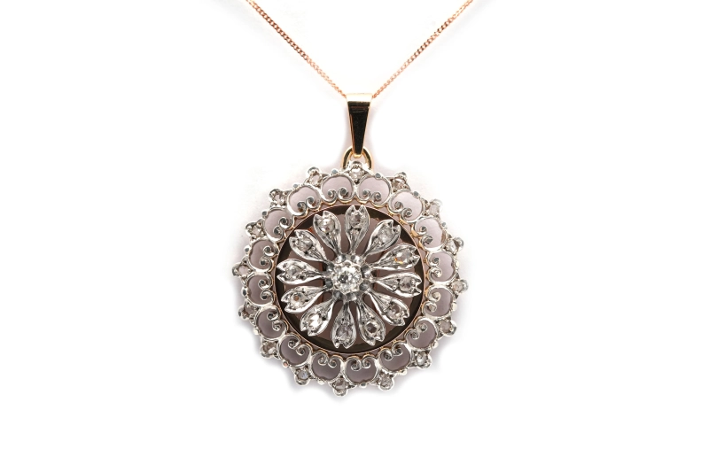 Pendentif Art Nouveau en or jaune 18 carats et argent serti de diamants taille "Old cut" et "rose"