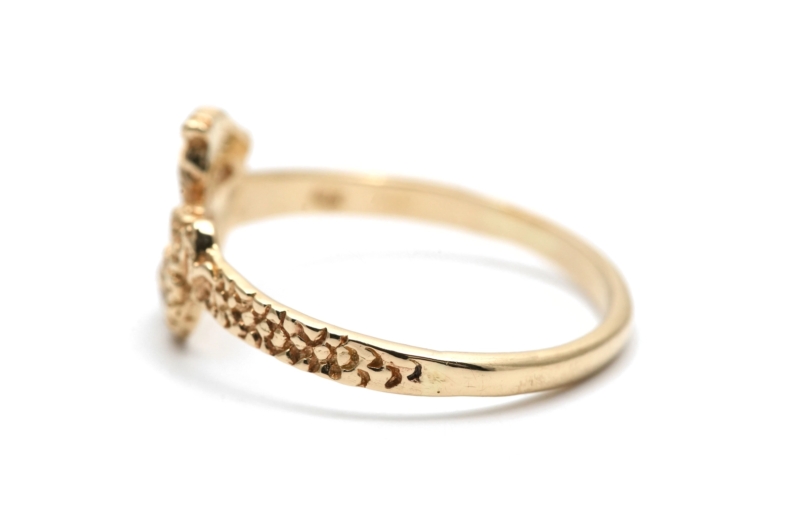 Bague contemporaine en or jaune 10 carats