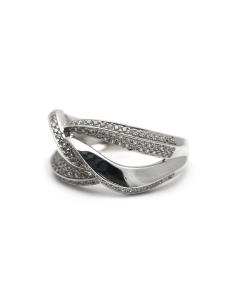 Bague contemporaine en argent 925 sertie de zirconiums